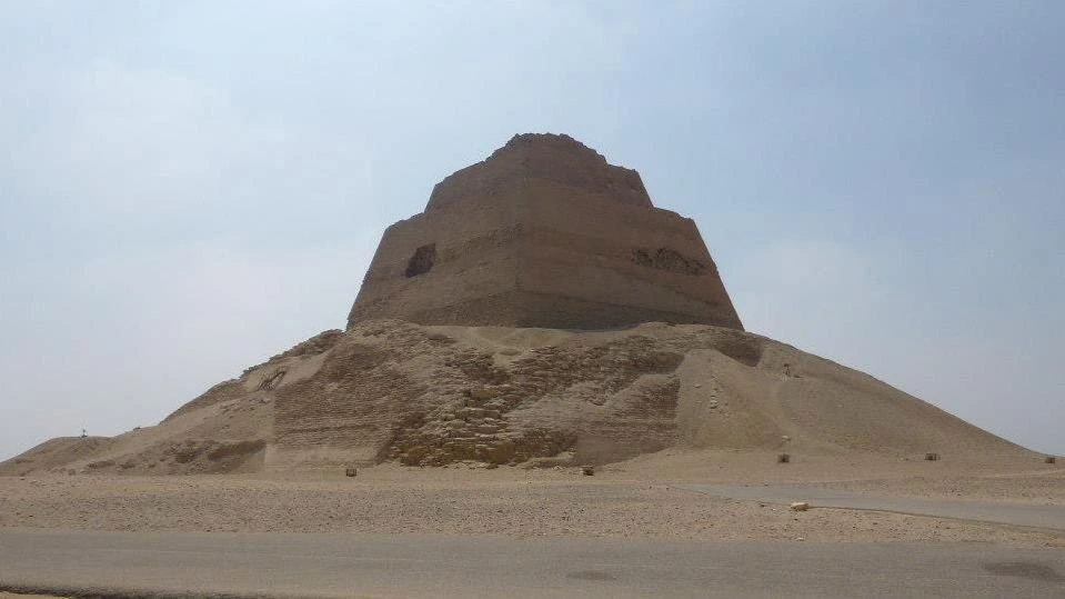 meidum, pyramid egypt travel booking